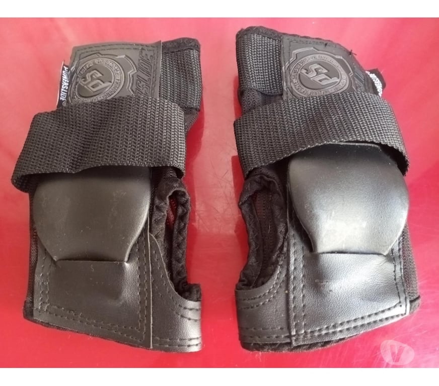 Matériel de sport Paris Paris 15ème ardt - 75015 - Photos Vivastreet Set de 3 protections Roller Skate - Powerslide