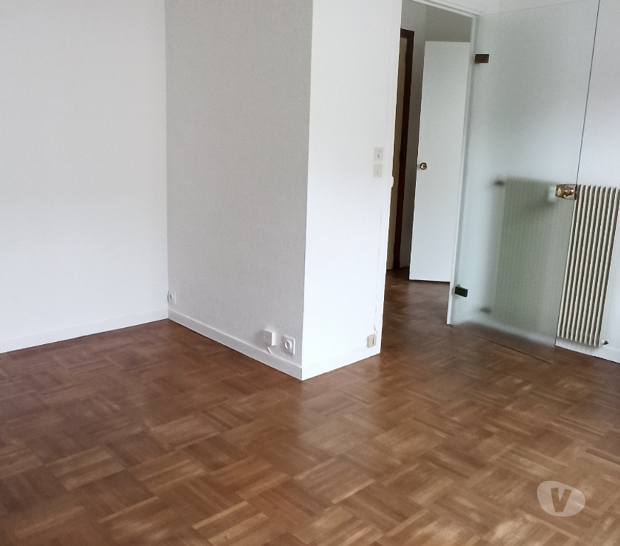 Location appartement Loire-Atlantique Nantes - Photos Vivastreet Appartement T1 PARFAIT ETAT NANTES CHU GLORIETTE