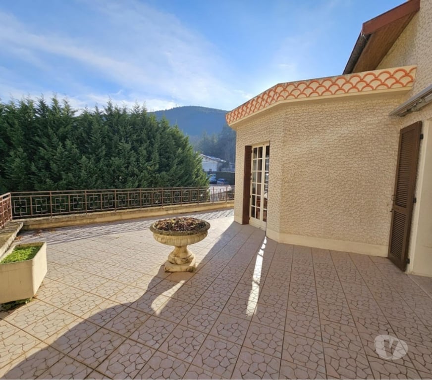 Vente Maison Ardèche Satillieu - 07290 - Photos Vivastreet Vente Grande Maison
