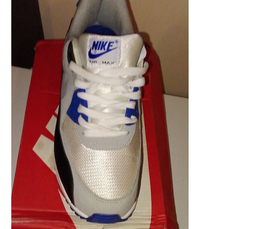 Chaussures Pas-de-Calais Henin Beaumont - 62110 - Photos Vivastreet Nike air max neuf