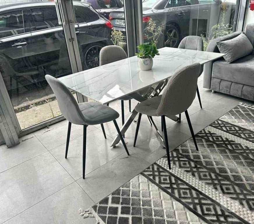Ameublement & art de la table Hauts-de-Seine Levallois Perret - 92300 - Photos Vivastreet Table a manger marbre avec 4 chaises