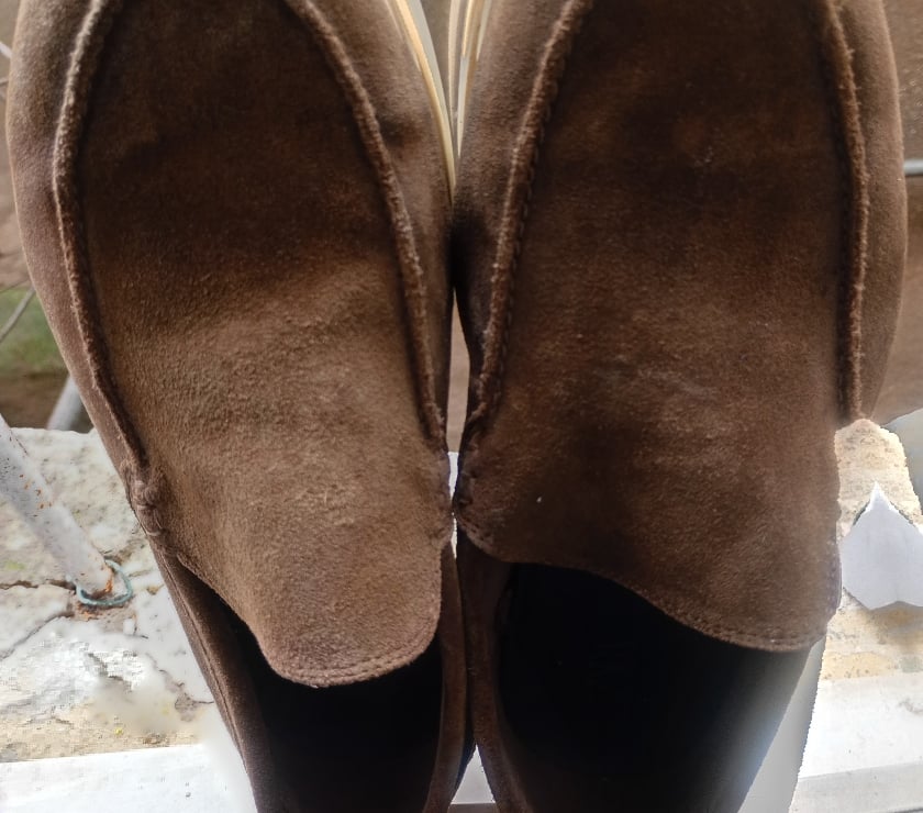 Chaussures et bottes occasion Beziers Hérault - Photos Vivastreet Chaussures mocassins marron homme en Daim Zara