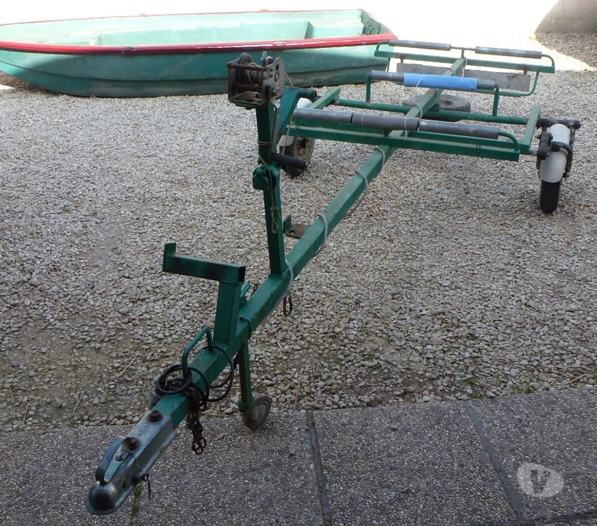 Bateaux à moteur Marne Chalons en Champagne - 51000 - Photos Vivastreet barque pour pêche ou chasse