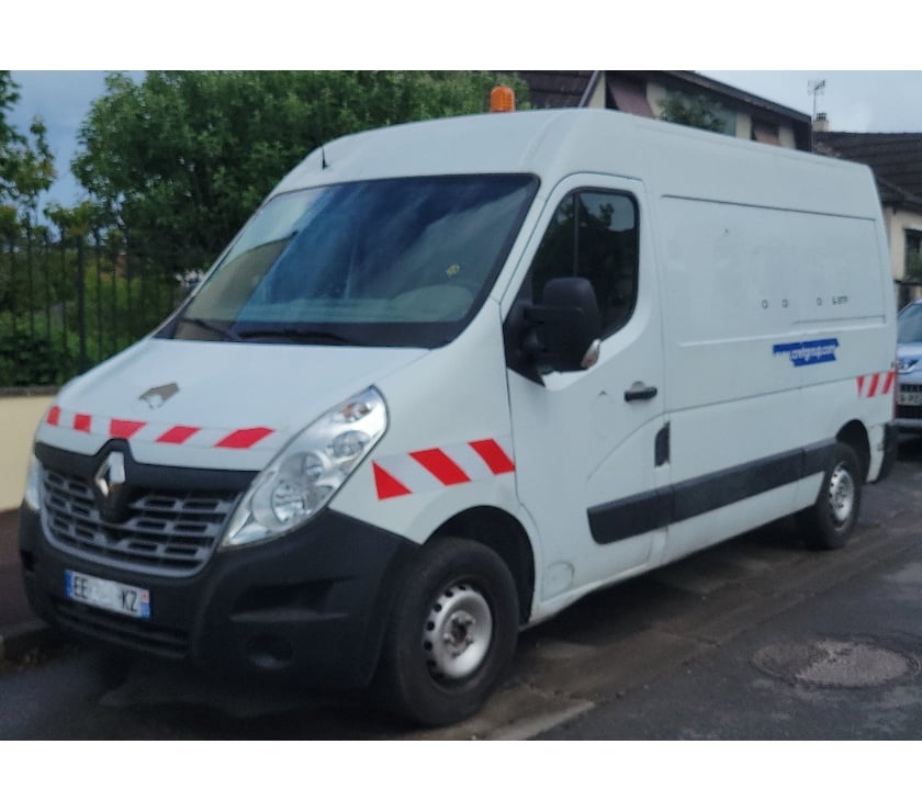 RENAULT Master 2.3 dCi 110 pb boite vitesse