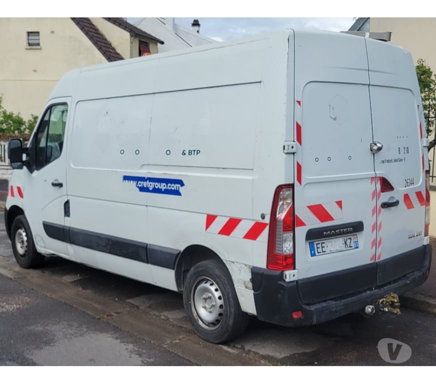 Véhicules commerciaux & utilitaires d'occasion Seine-Saint-Denis Montfermeil - 93370 - Photos Vivastreet RENAULT Master 2.3 dCi 110 pb boite vitesse