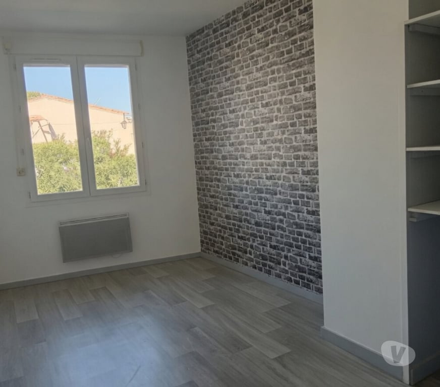 Vente Immeuble Gard Codognan - 30920 - Photos Vivastreet Immeuble mixte Maison village avec local commercial