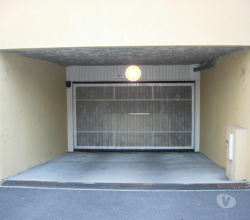 Parkings - Garages Bouches-du-Rhône Chateaurenard - 13160 - Photos Vivastreet Grand Garage Sécurisé