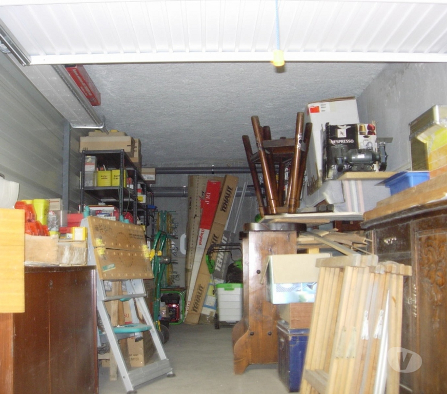 Parkings - Garages Bouches-du-Rhône Chateaurenard - 13160 - Photos Vivastreet Grand Garage Sécurisé