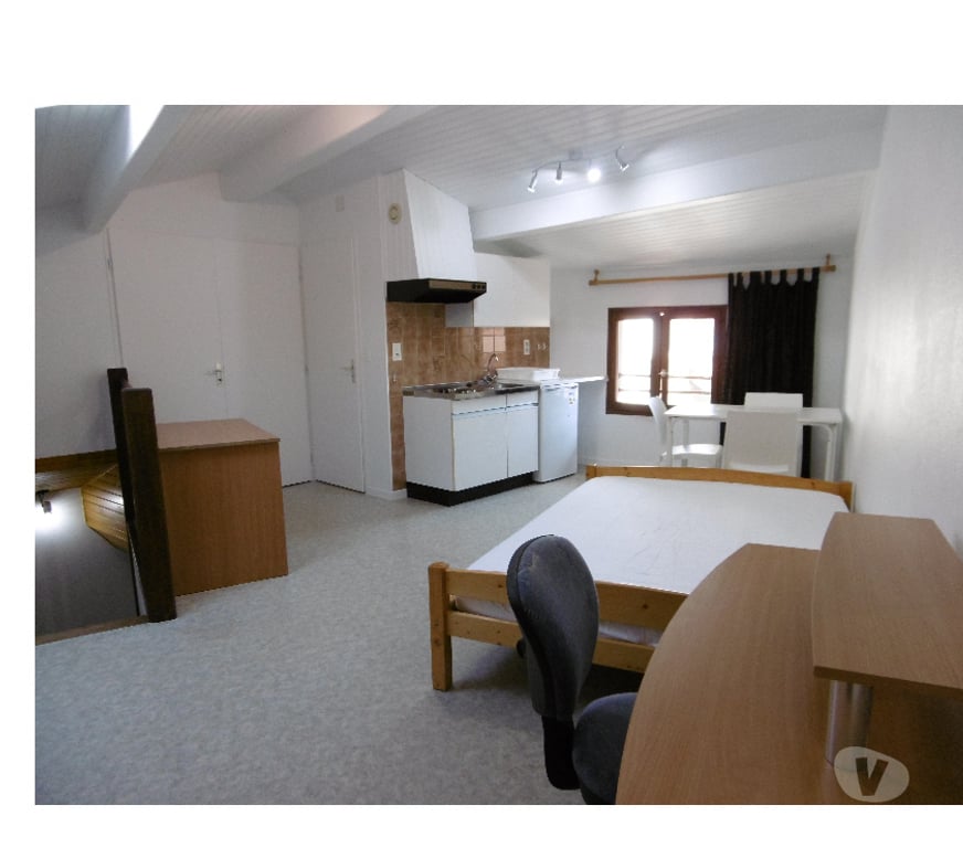 Appartement meublé Ain Bourg en Bresse - 01000 - Photos Vivastreet BEAU STUDIO MEUBLE 30 M2 avec parking privé