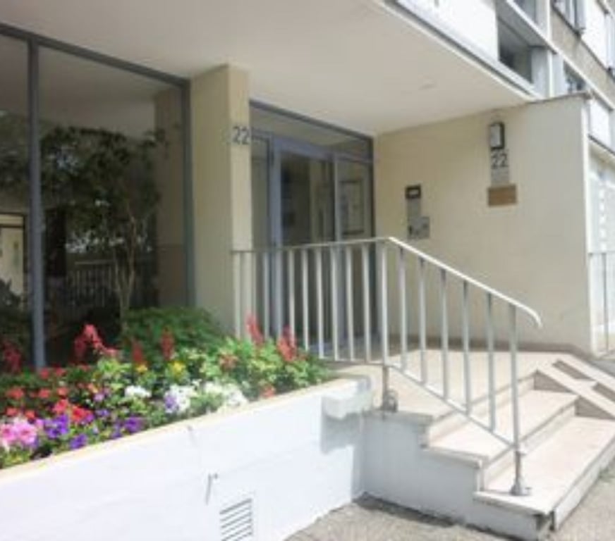 Colocations Rhône Bron - 69500 - Photos Vivastreet Chambre colocation meublée Bron métro D