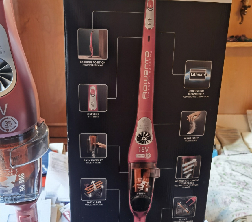 Electroménager occasion Hauts-de-Seine Issy les Moulineaux - 92130 - Photos Vivastreet ASPIRATEUR ROWENTA AIR FORCE EXTREME 18 v LITHIUM neuf