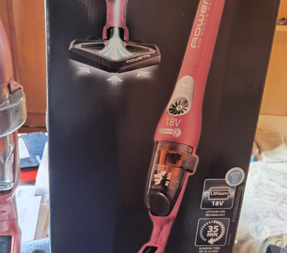 Electroménager occasion Issy les Moulineaux Hauts-de-Seine - Photos Vivastreet ASPIRATEUR ROWENTA AIR FORCE EXTREME 18 v LITHIUM neuf