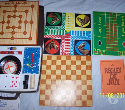 Jeux - Jouets Issy les Moulineaux Hauts-de-Seine - Photos Vivastreet MALETTE DE JEUX DIVERS CLASSIQUES