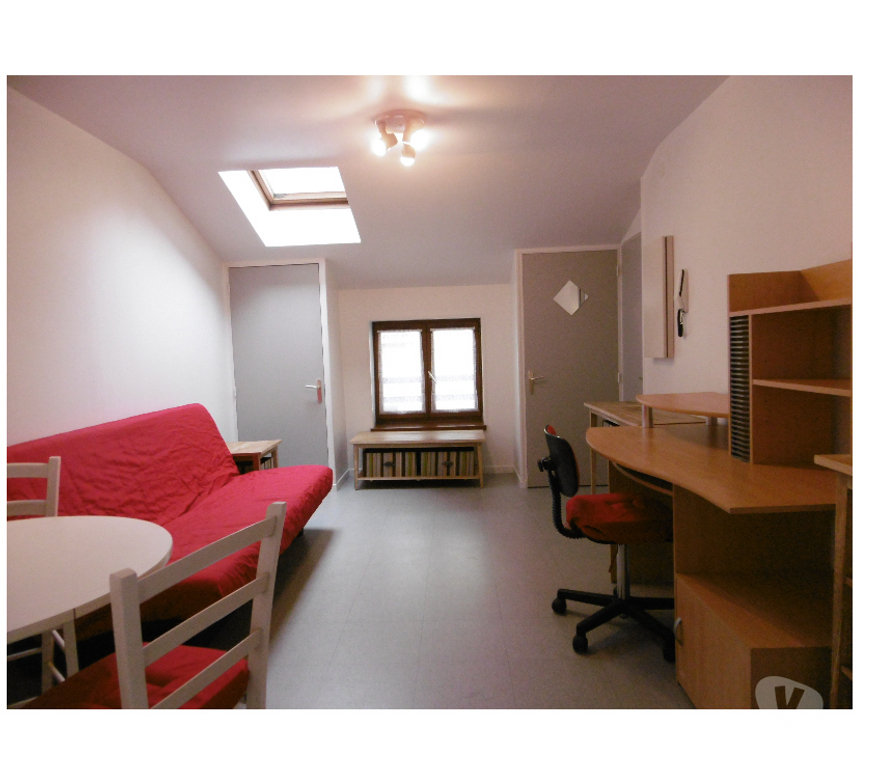 Appartement meublé Ain Bourg en Bresse - 01000 - Photos Vivastreet BEAU DUPLEX de 40 m2 tout meublé