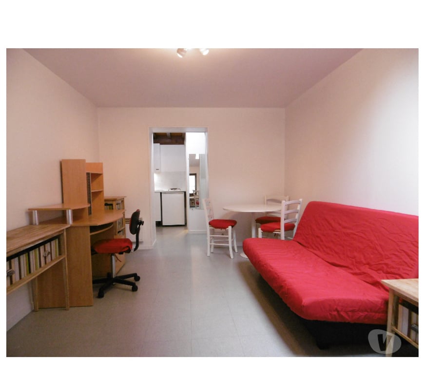 Appartement meublé Ain Bourg en Bresse - 01000 - Photos Vivastreet BEAU DUPLEX de 40 m2 tout meublé