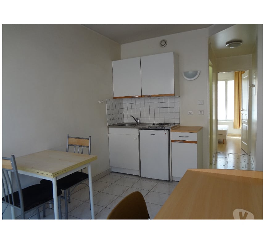 Appartement meublé Ain Bourg en Bresse - 01000 - Photos Vivastreet F2 de 24 m2 tout meublé, avec parking privé