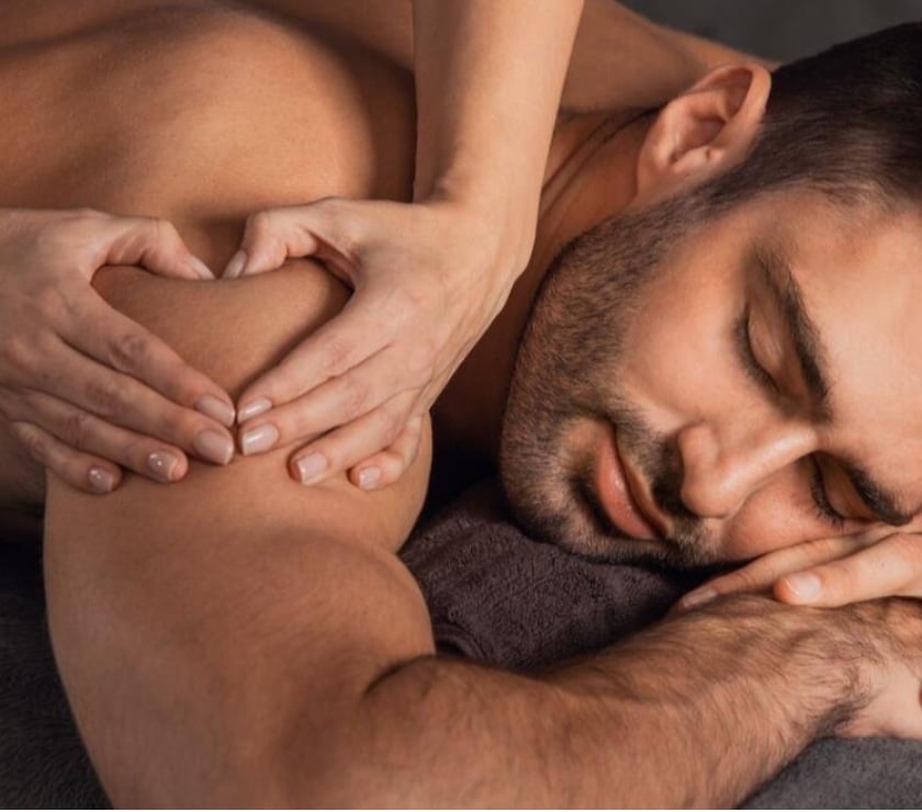 Massage relaxant Paris 20ème ardt Paris - Photos Vivastreet Éveil des sens. Massage Pro