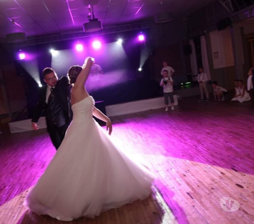 Organisations d'evènements Morbihan Vannes - 56000 - Photos Vivastreet chanteur musicien pour cocktail et bal sur vannes