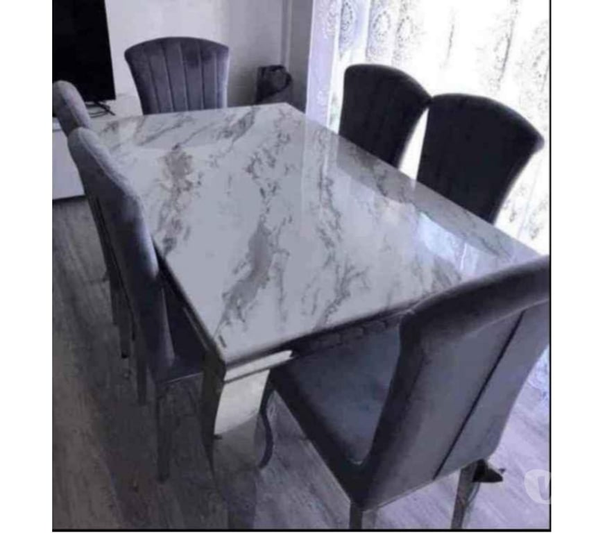 Ameublement & art de la table Seine-Saint-Denis St Denis - 93200 - Photos Vivastreet Table a manger baroque avec 6 chaises