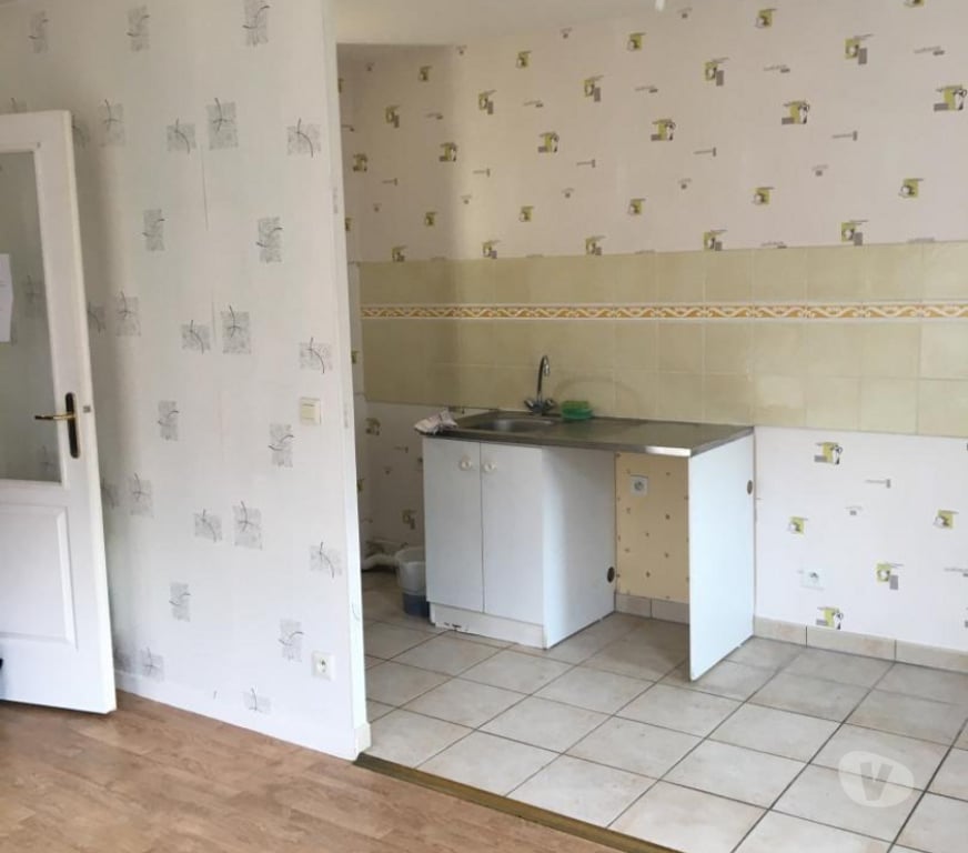 Location appartement Oise Chantilly - 60500 - Photos Vivastreet 2 pièces acces facile à Paris