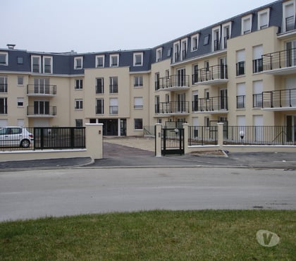 Location appartement Chantilly Oise - Photos Vivastreet 2 pièces acces facile à Paris