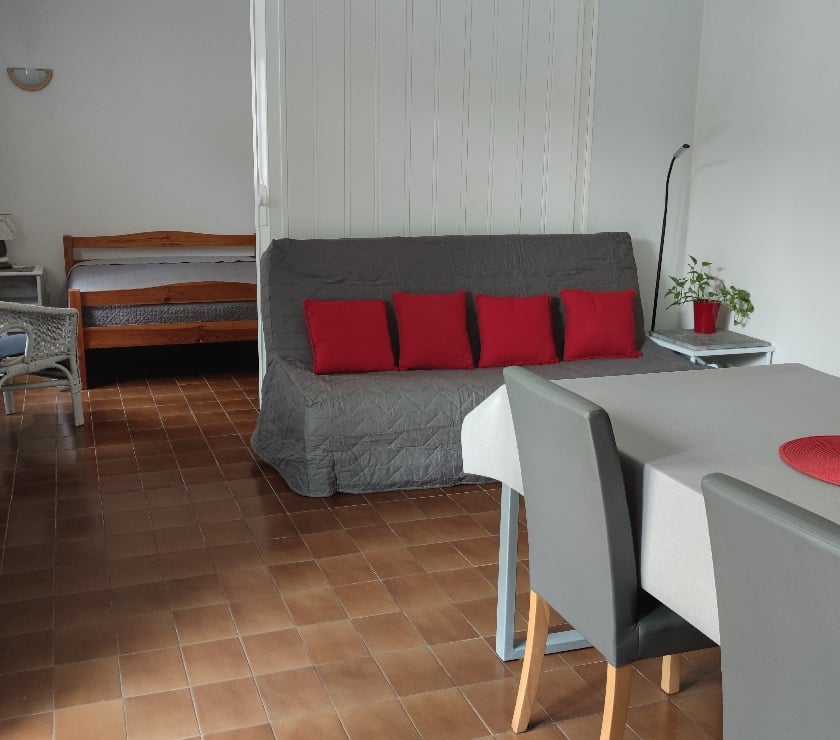location saisonniere Var Six Fours les Plages - 83140 - Photos Vivastreet Bas villa location selon saison avec 1 ou 2 ou 3 chambres