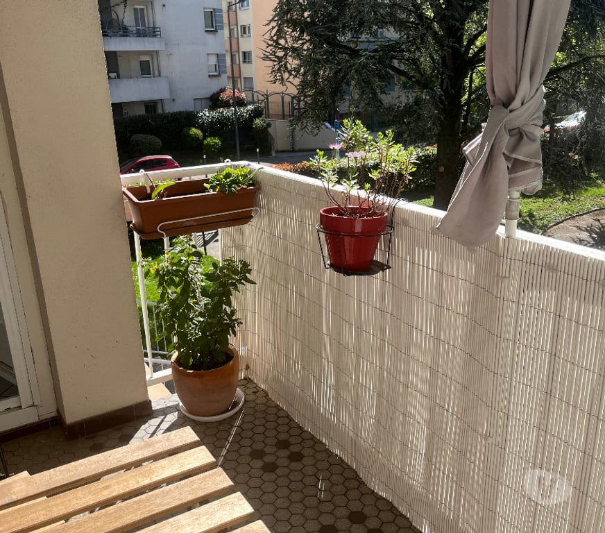 Appartements à vendre Isère Grenoble - Photos Vivastreet Vends joli T3 quartier Bajatière
