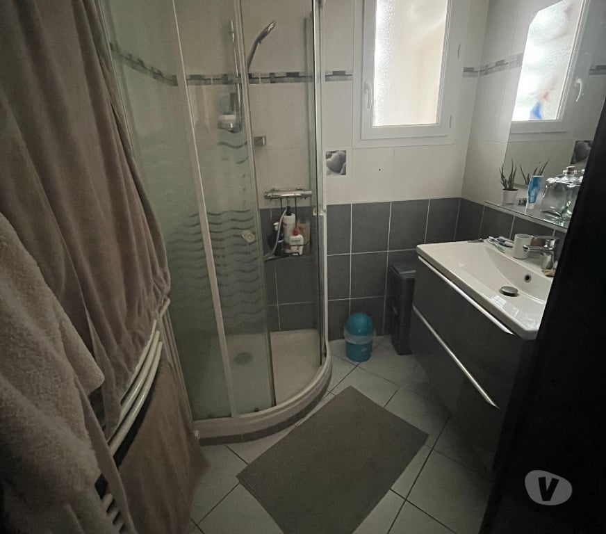 Appartements à vendre Isère Grenoble - Photos Vivastreet Vends joli T3 quartier Bajatière