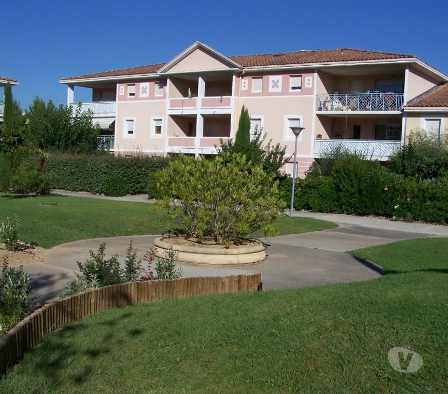 Appartement meublé Bouches-du-Rhône Aix en Provence - Photos Vivastreet T1 38 m2 avec jardin privatif de 40 m2+parking privatif+box