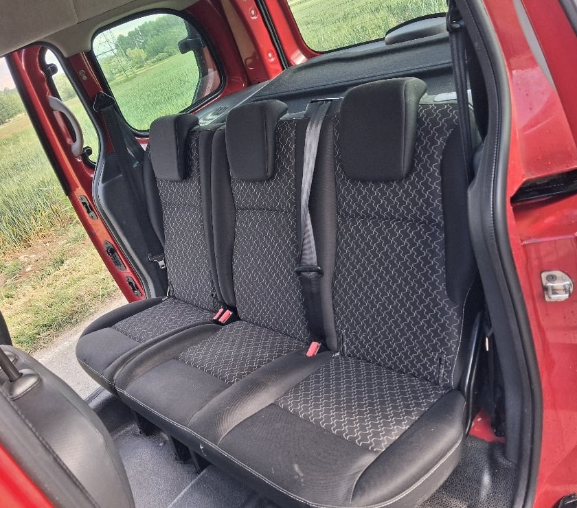 Voiture d'occasion Rhône Marennes - 69970 - Photos Vivastreet Kangoo 1.5 dci 90cv 1ère main pompier