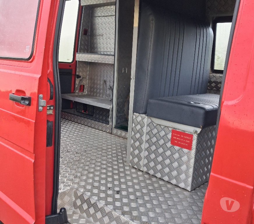 Véhicules commerciaux & utilitaires d'occasion Rhône Marennes - 69970 - Photos Vivastreet Trafic 4x4 2.5 diesel 63000km