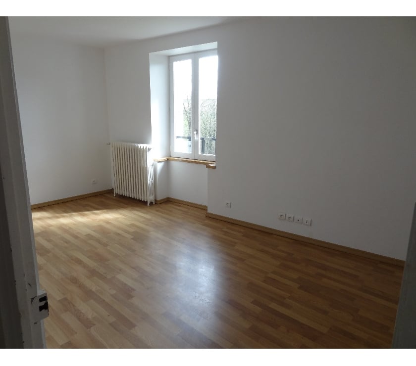 Location maison Isère Chirens - 38850 - Photos Vivastreet MAISON 137 m2 au calme