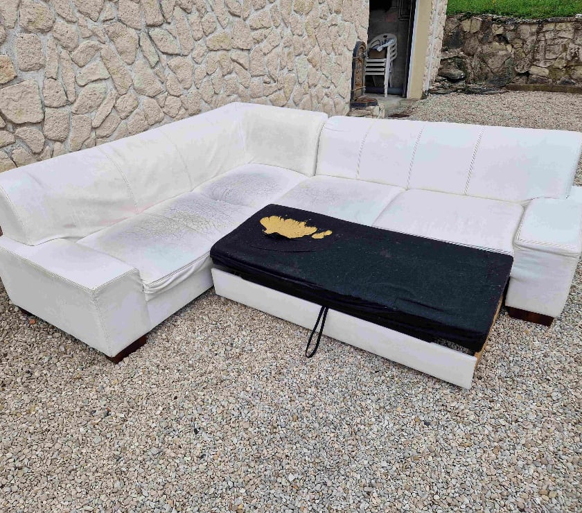 Ameublement & art de la table Marne Reims - Photos Vivastreet CANAPE D’ANGLE CONVERTIBLE BLANC, état d’usage, Reims