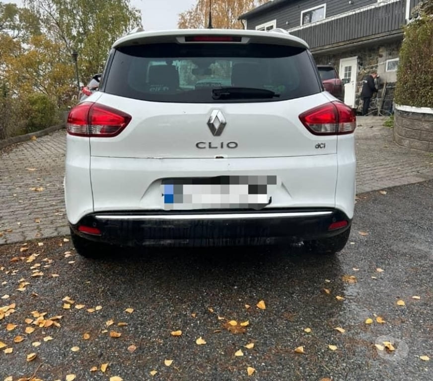 Voiture d'occasion Pas-de-Calais Calais - 62100 - Photos Vivastreet Renault Clio Sport Tourer dCi 90 Dynamique