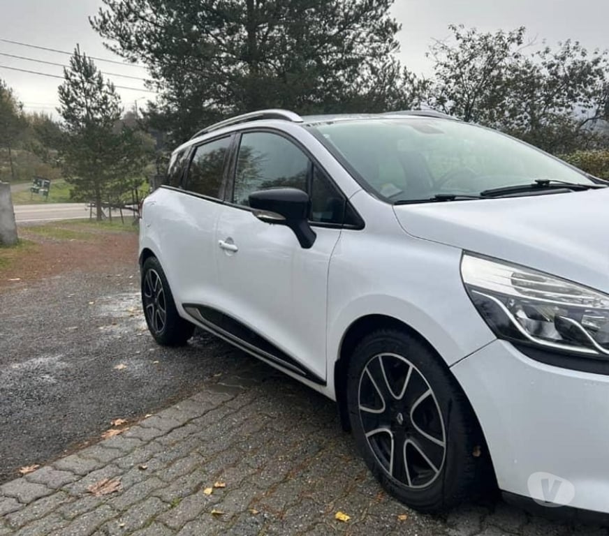 Voiture d'occasion Pas-de-Calais Calais - 62100 - Photos Vivastreet Renault Clio Sport Tourer dCi 90 Dynamique