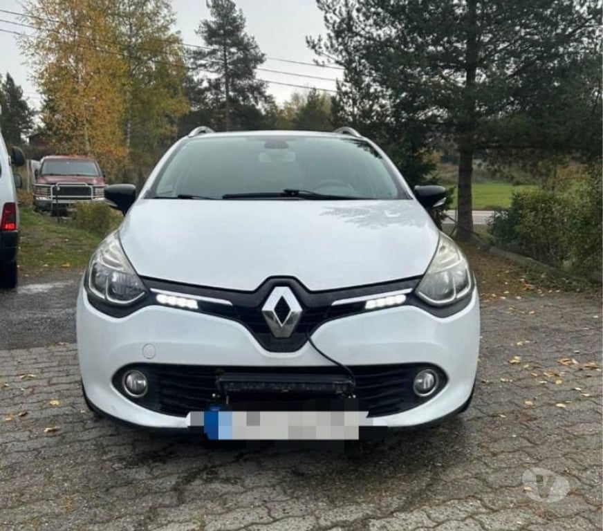 Voiture d'occasion Pas-de-Calais Calais - 62100 - Photos Vivastreet Renault Clio Sport Tourer dCi 90 Dynamique
