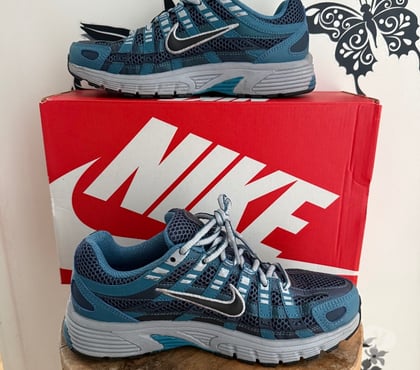 Chaussures occasion Le Blanc Mesnil Seine-Saint-Denis - Photos Vivastreet Baskets Nike P6000 taille 38 neuves