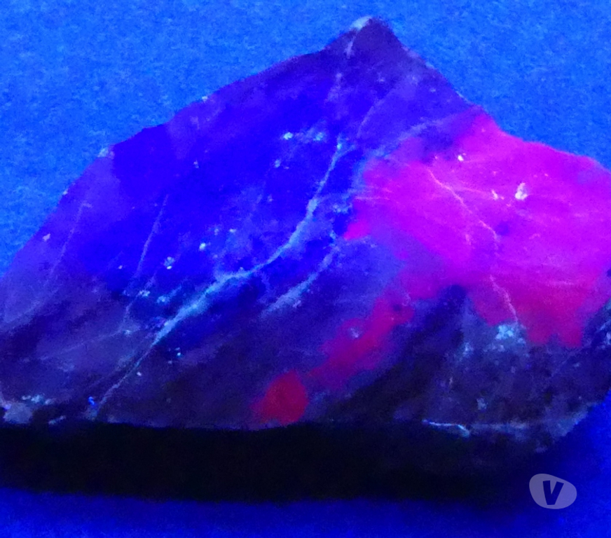 Collection Meurthe-et-Moselle Bertrichamps - 54120 - Photos Vivastreet Rubis , Zoïsite , Pargasite(Fluorescence rouge sous UV long