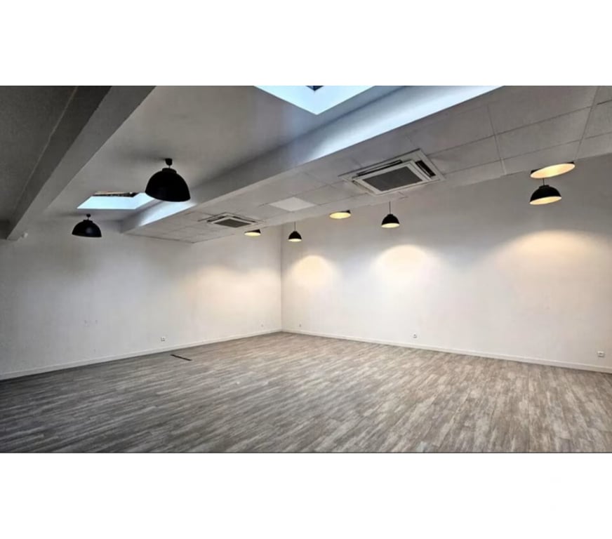 bureaux locaux Rhône Villeurbanne - 69100 - Photos Vivastreet LOCAL 205 m² refait à neuf et climatisé