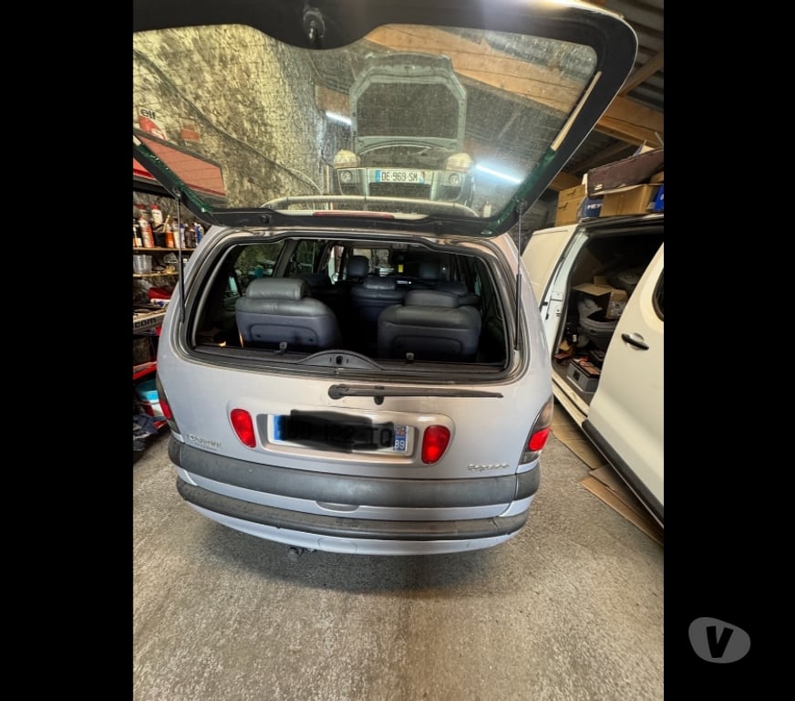 Voiture d'occasion Aude Sigean - 11130 - Photos Vivastreet Renault espace 2.2 Dci réviser climatiser