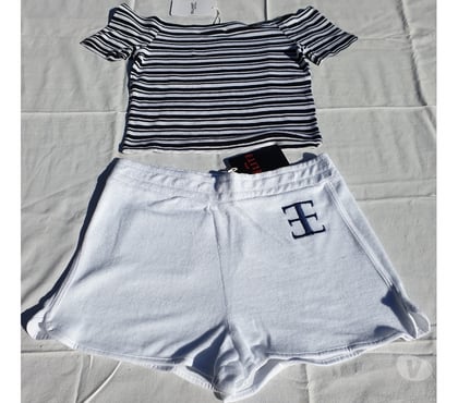 Vêtements occasion Simiane Collongue Bouches-du-Rhône - Photos Vivastreet Haut et short, ensemble d'été
