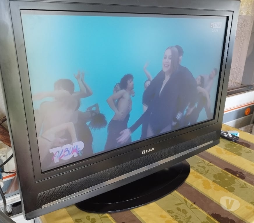 Photo - Video - Son Isère Paladru - 38850 - Photos Vivastreet Tv 80 cm avec apareil tnt