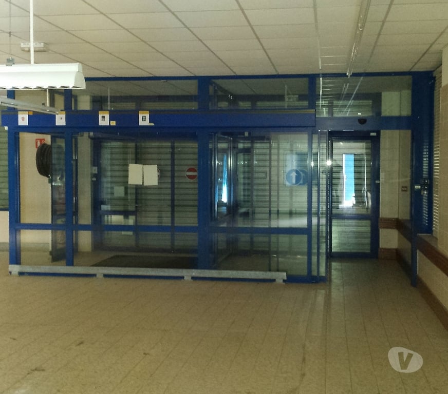 Fond de Commerce a vendre Loire-Atlantique St Etienne de Montluc - 44360 - Photos Vivastreet LOCAUX COMMERCIAUX ENTREPOT BUREAUX