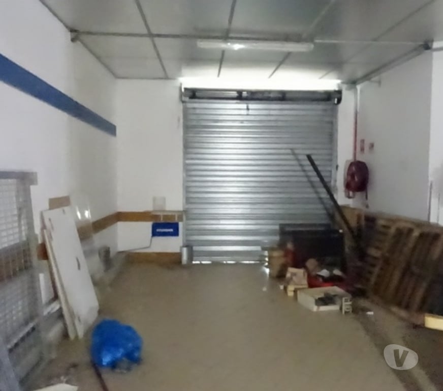 Fond de Commerce a vendre Loire-Atlantique St Etienne de Montluc - 44360 - Photos Vivastreet LOCAUX COMMERCIAUX ENTREPOT BUREAUX