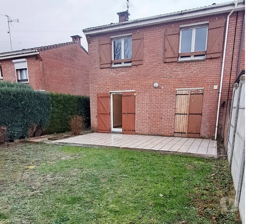 Vente Maison Nord St Saulve - 59880 - Photos Vivastreet Maison semi mitoyenne avec jardin et garage