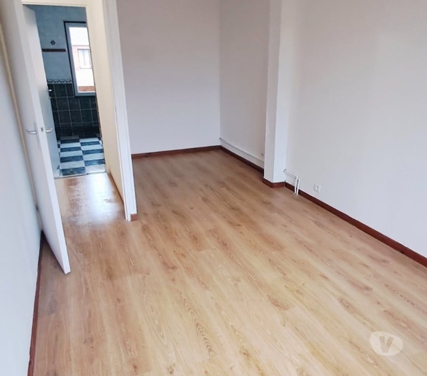 Vente Maison Nord St Saulve - 59880 - Photos Vivastreet Maison semi mitoyenne avec jardin et garage