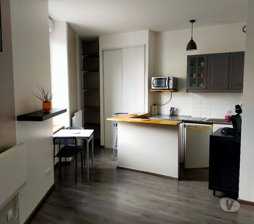 Appartement meublé Loire St Etienne - Photos Vivastreet studio à coté université jeann monnet