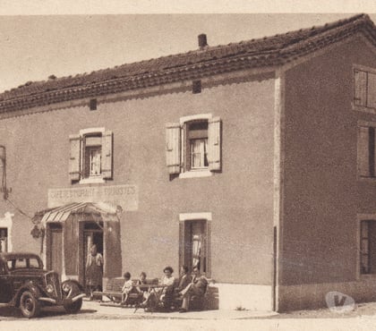 Maison à vendre St Gineis en Coiron Ardèche - Photos Vivastreet Ancienne Auberge coeur de village Ardèche