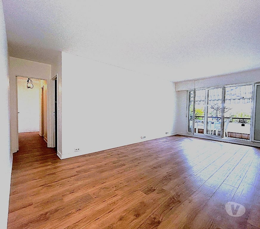 Appartements à vendre Yvelines Chatou - 78400 - Photos Vivastreet 3 pièces 82 m² Chatou Balcon Parking vue jardin 465.000€