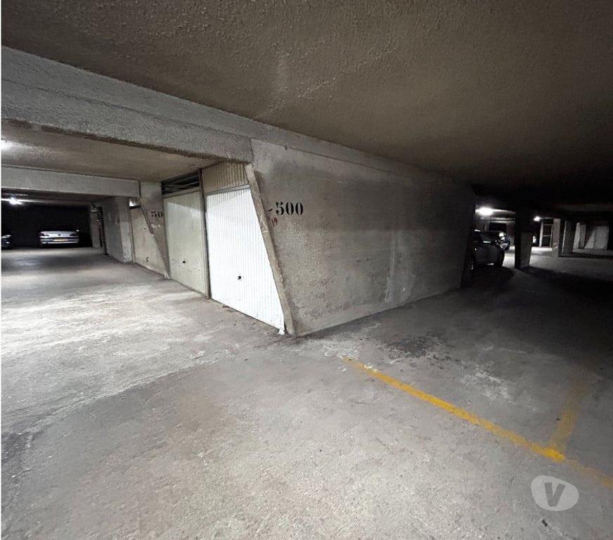 Appartements à vendre Yvelines Chatou - 78400 - Photos Vivastreet 3 pièces 82 m² Chatou Balcon Parking vue jardin 465.000€
